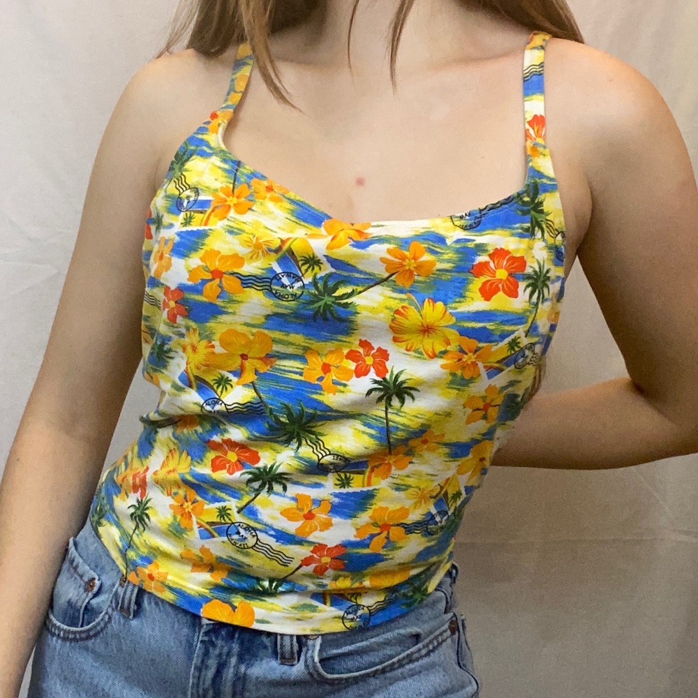 Sand & Sun Postcard Hibiscus Tank Women’s Y2K Top